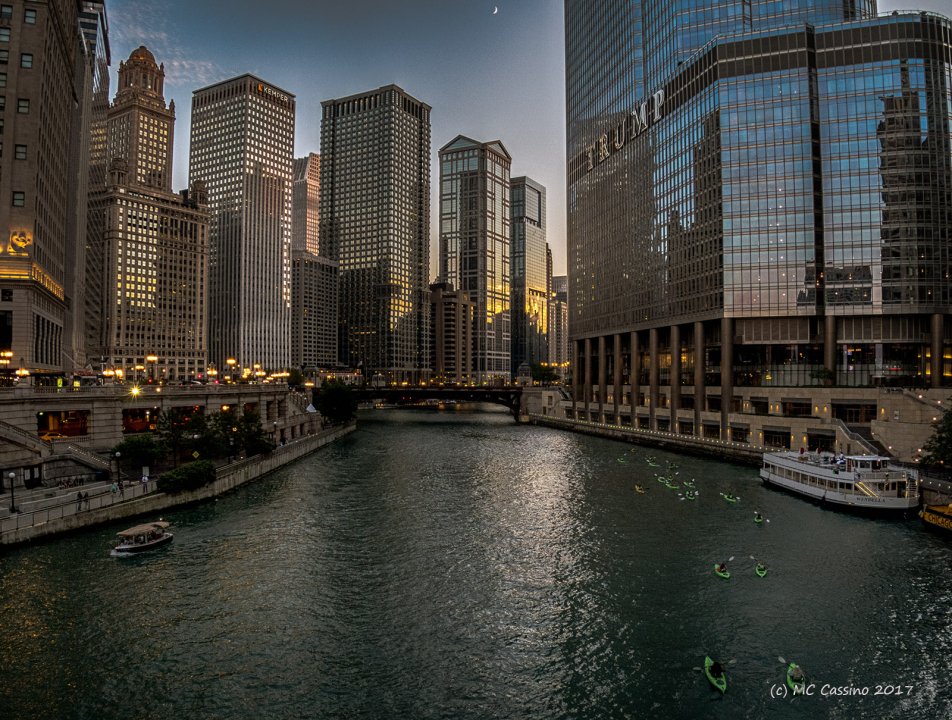 Sunset on the Chicago River